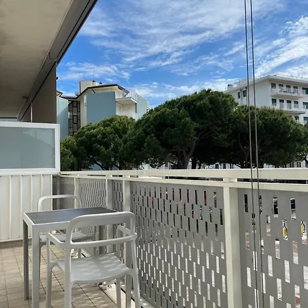 Aquamarina Apartment